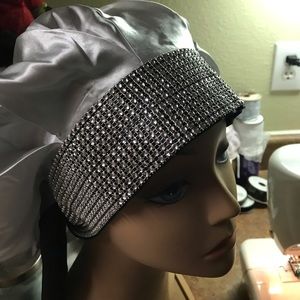 Large Satin bonnet